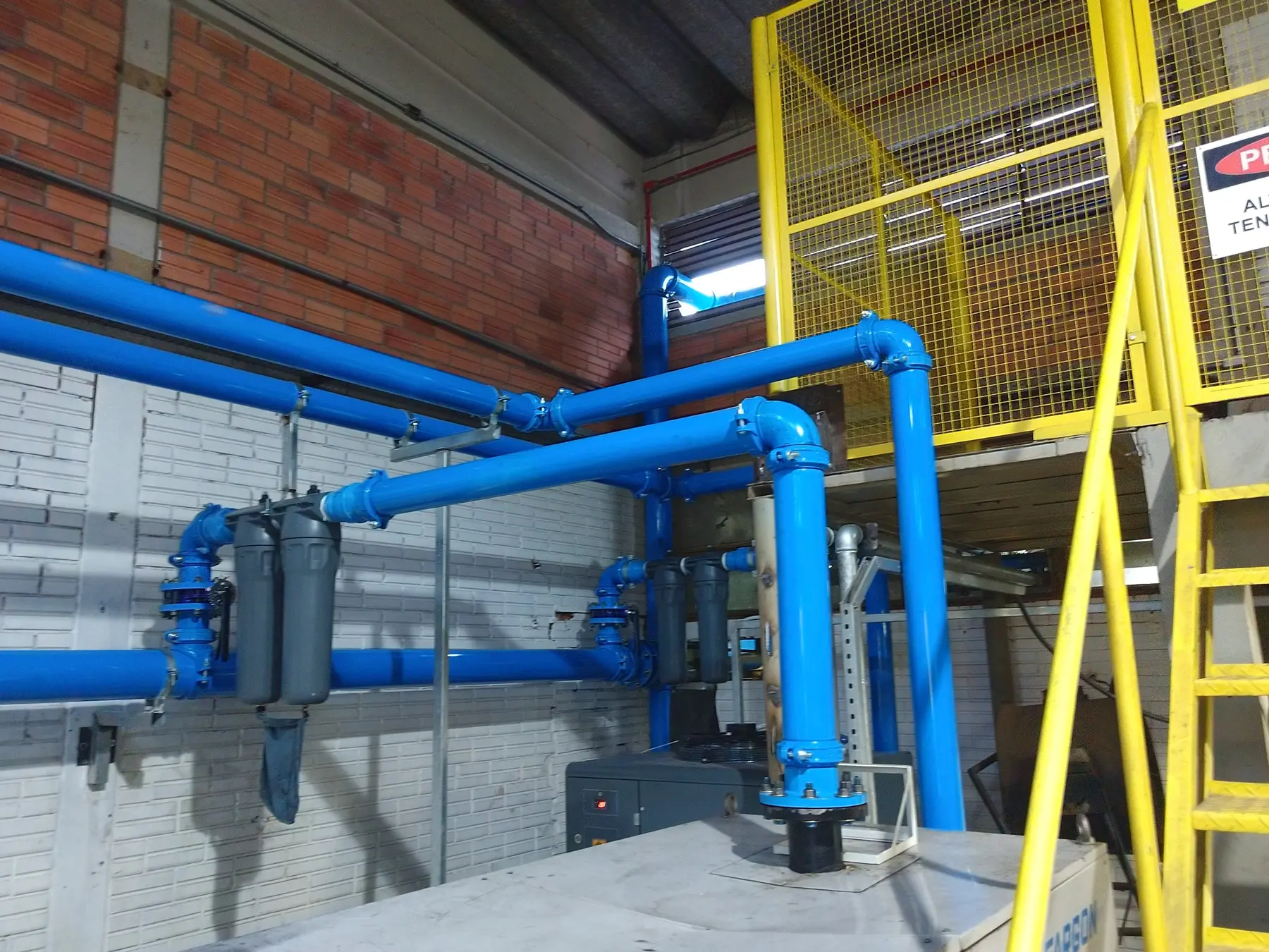 Sala técnica com rede de distribuição - projeto Engepipe® 17